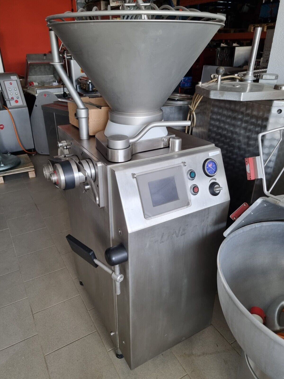 FREY F40 Vakuumfüller Wurstfüller Füllmaschine Bj.2017 Viva Kleinanzeigen