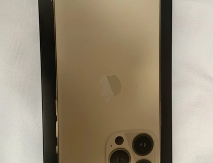 iPhone 13 pro 128gb in Gold