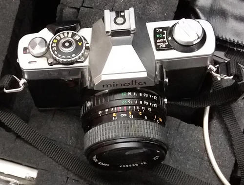 Fotokoffer komplett mit Kamera, Blitzlicht etc