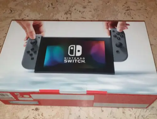 Nintendo Switch deux mois d'utilisation couleur noir