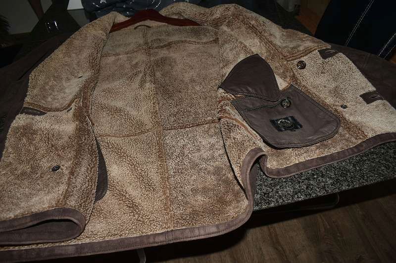 Wildledermantel mit Lammfell geschoren Größe 56
