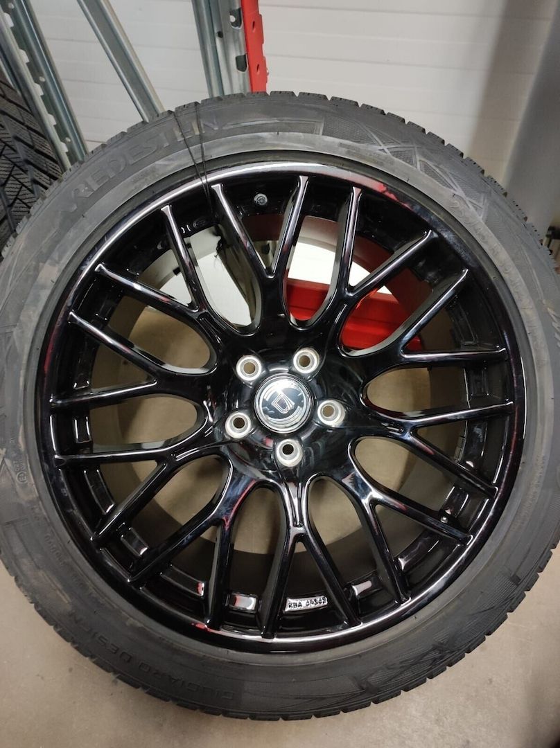 Tesla Model Y long range WinterreifenKomplettset