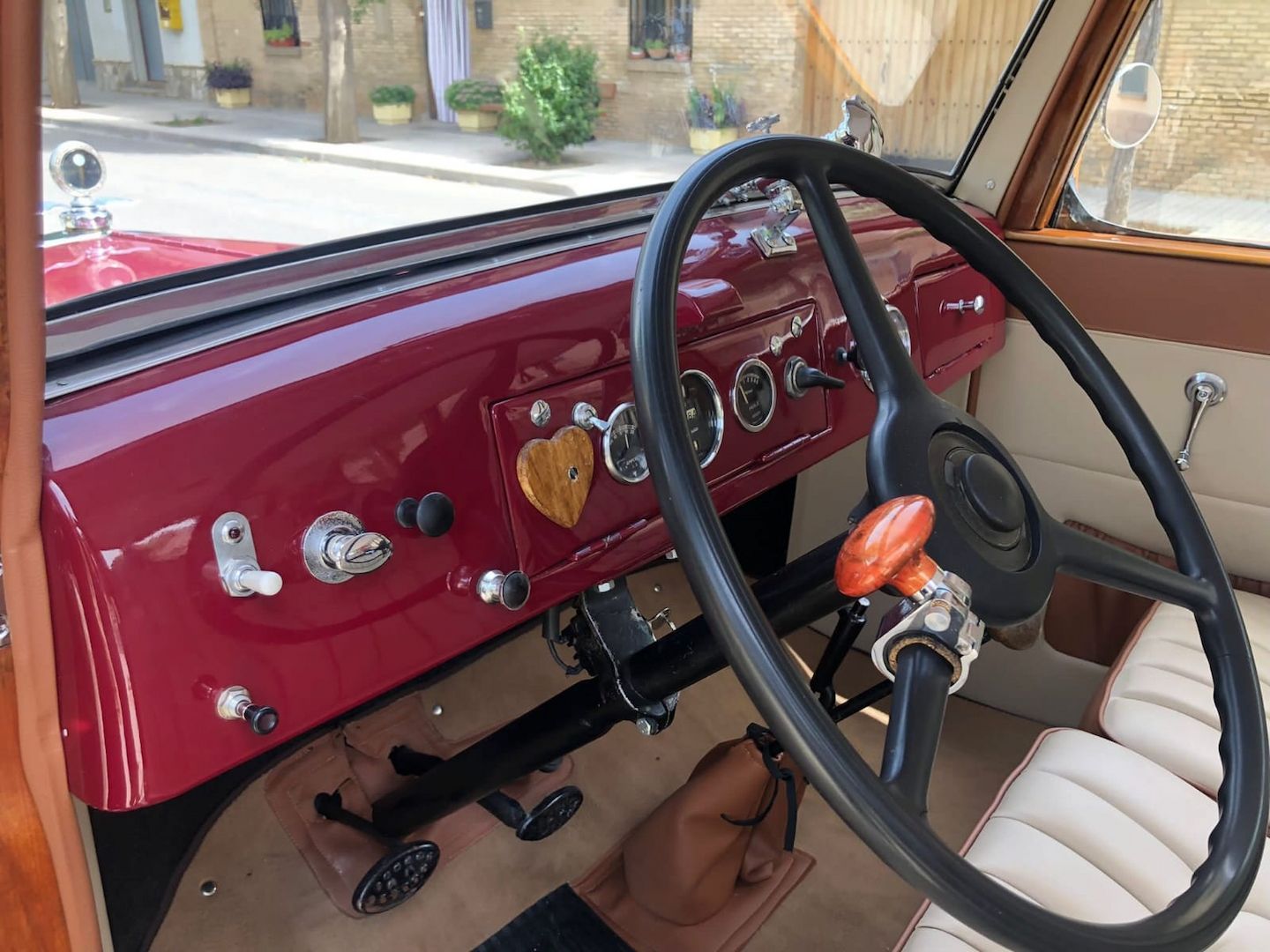 Oldtimer Studebaker Bauj. 1927