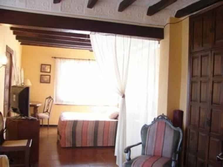 Finca -Hotel nähe Girona / Costa Brava Finca -Hotel nähe Girona / Costa Brava