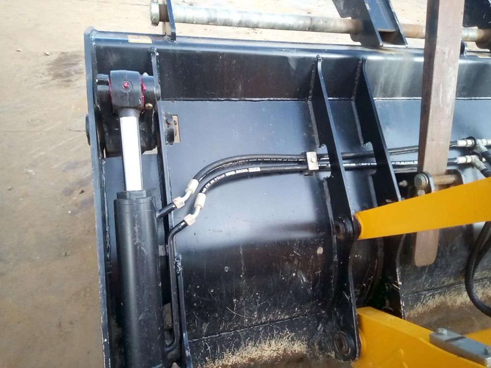 JCB 3CX P21 Radlader Flo Bau