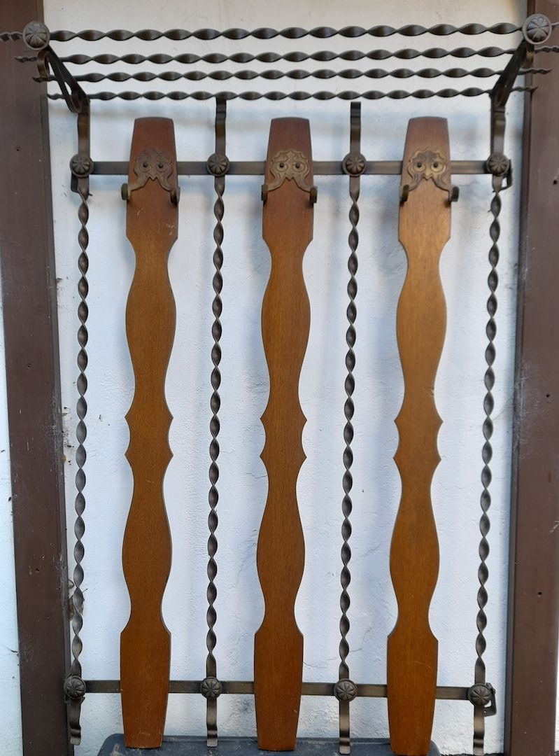 Garderobe, Flurgarderobe schmiedeeisern- Holz