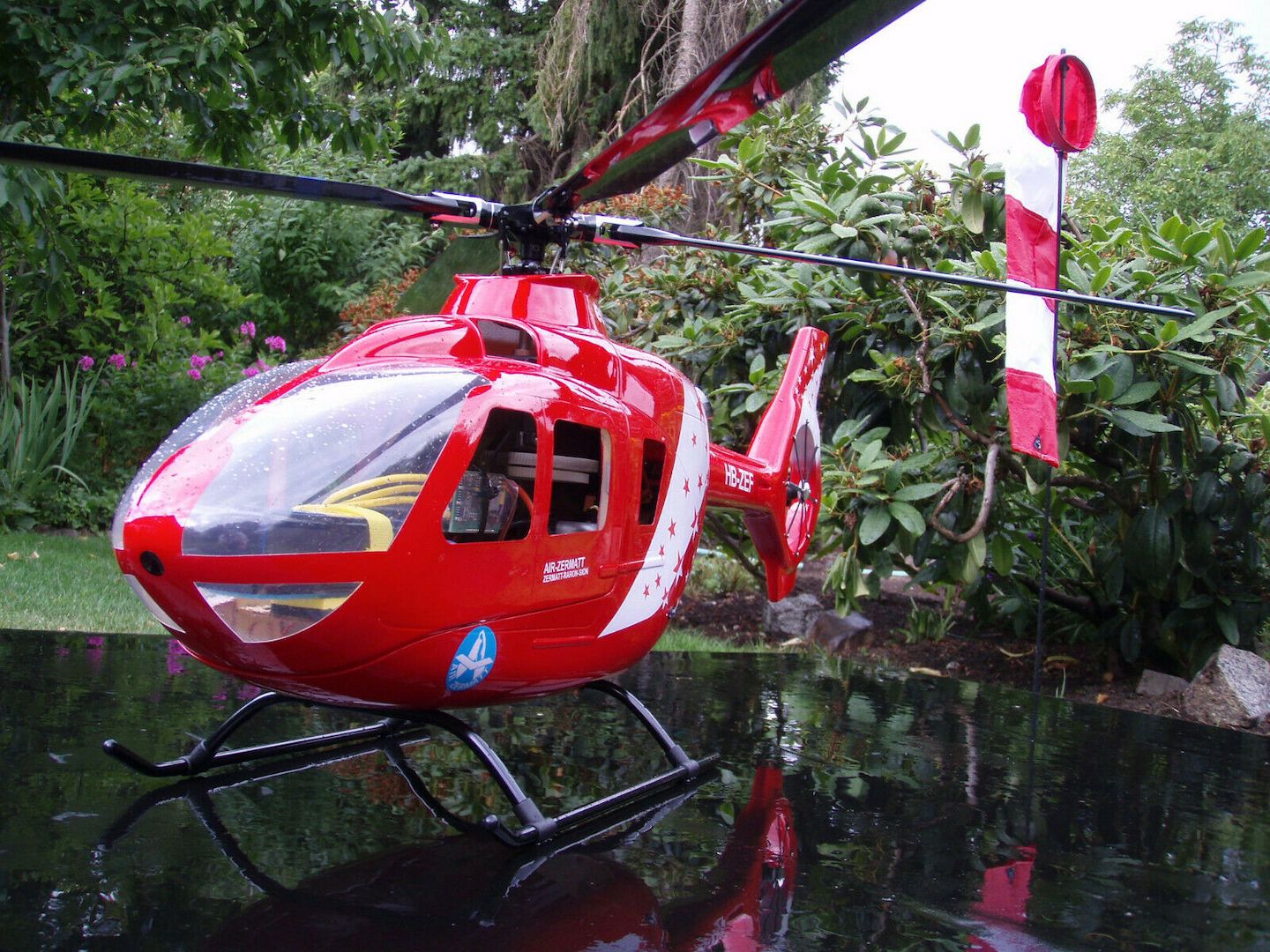 EC-135 inkl. 500er Mechanik/4 Blattrotorkopf -RTF-