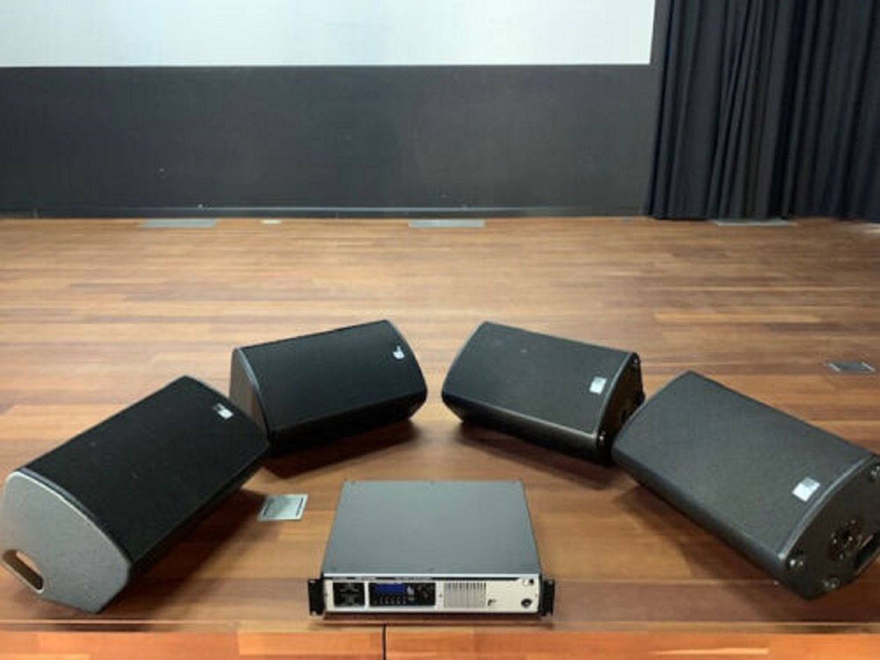 4 Kanal Fohhn DSP Endstufe D-4.750 & 4 Boxen Fohhn XT-22