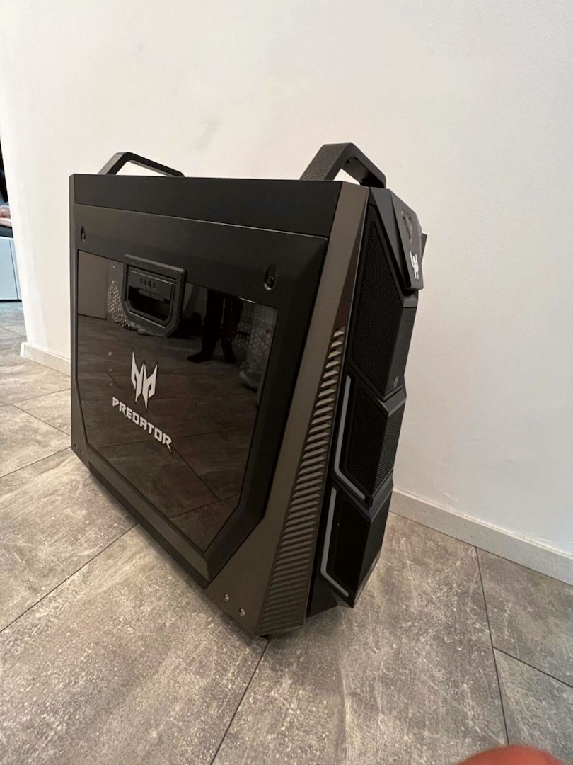 Acer Predator Origion 9000 Gaming PC