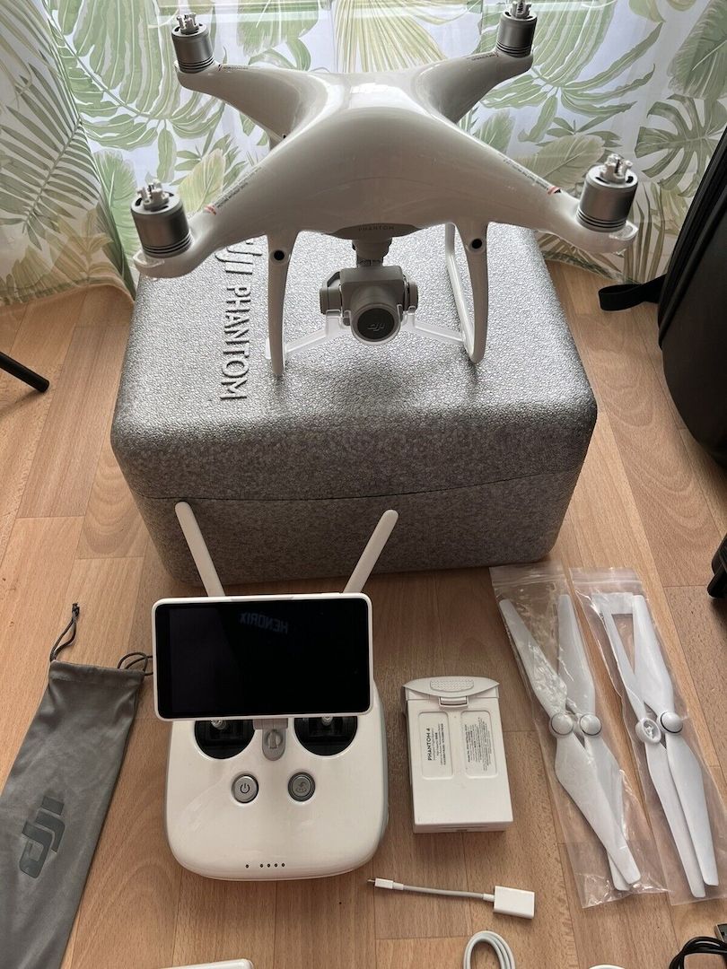 DJI Phantom 4 Pro plus V2.0, WIE NEU