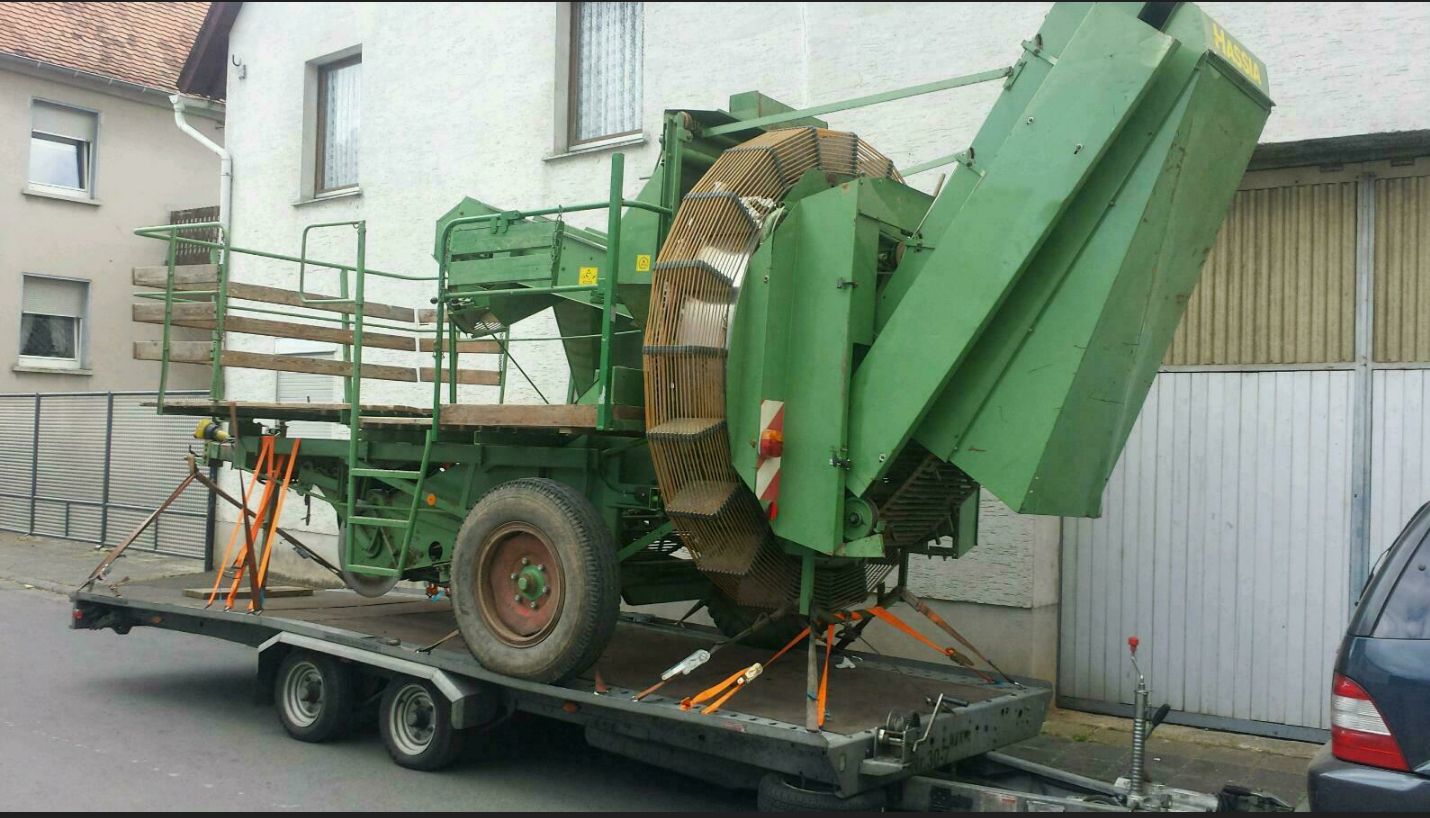 Transport Land.- Agra.- Maschinen Traktoren Ladewagen Heuwender Schwader Miststreuer usw.