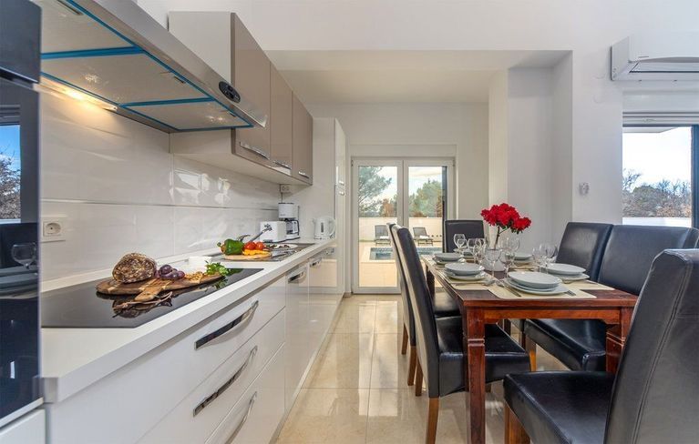 Kroatien - Ferienhaus Bilice für 6 Personen Kroatien - Ferienhaus Bilice für 6 Personen