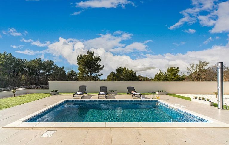 Kroatien - Ferienhaus Bilice für 6 Personen Kroatien - Ferienhaus Bilice für 6 Personen