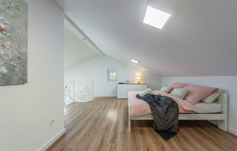 Kroatien - Ferienhaus Bilice für 6 Personen Kroatien - Ferienhaus Bilice für 6 Personen