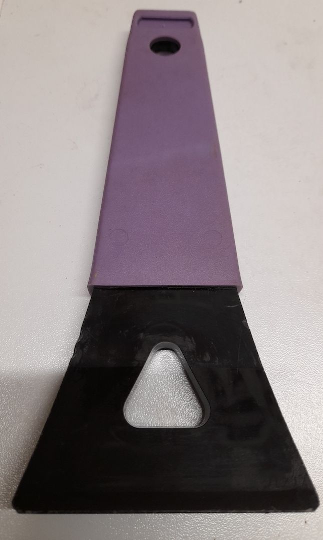 Eiskratzer, Aufbrecher und Schaber in Einem