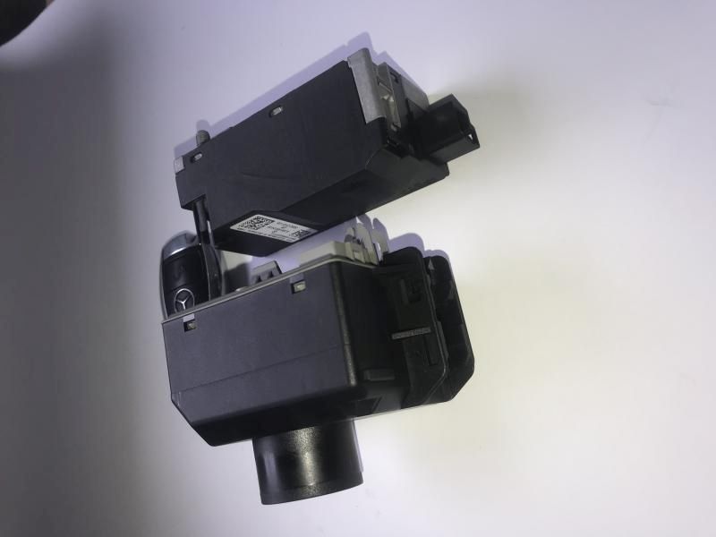 Mercedes B W246 Zündschloss/EZS A0999000400, A2469059700, FBS4