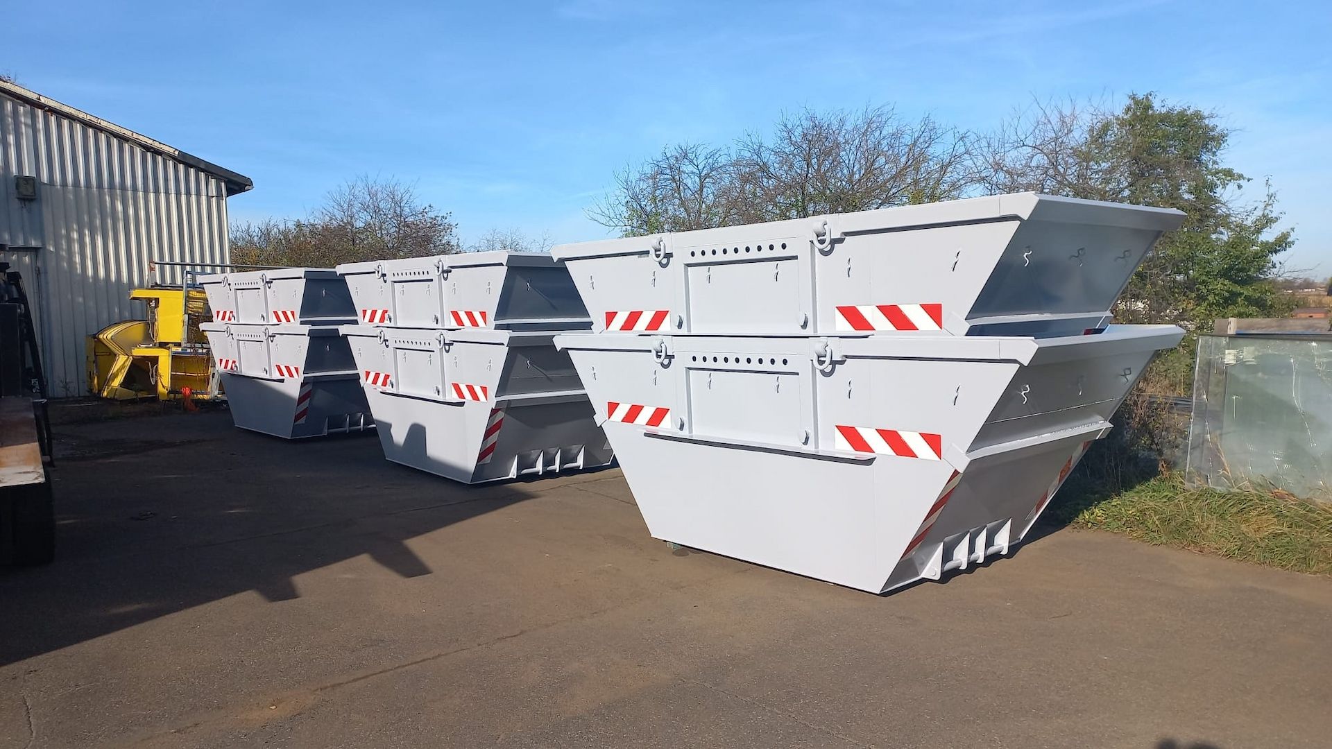 KRAN Absetzcontainer Muldencontainer DIN 30720-1 alle Größen KRAN Absetzcontainer Muldencontainer DIN 30720-1 alle Größen