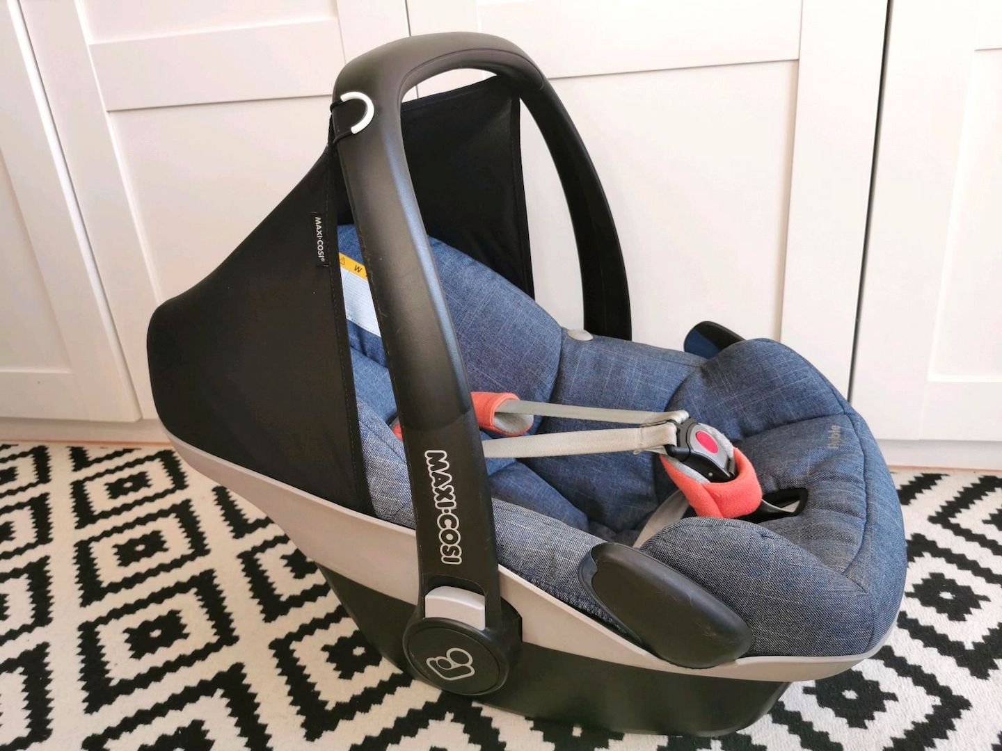 Maxi Cosi Easy Base 2 inkl Isofix, Unfallfrei, top Zustand