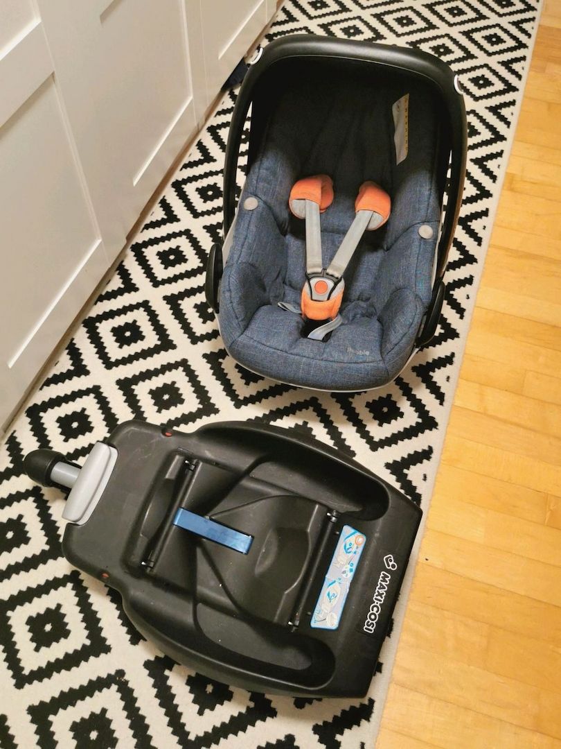 Maxi Cosi Easy Base 2 inkl Isofix, Unfallfrei, top Zustand