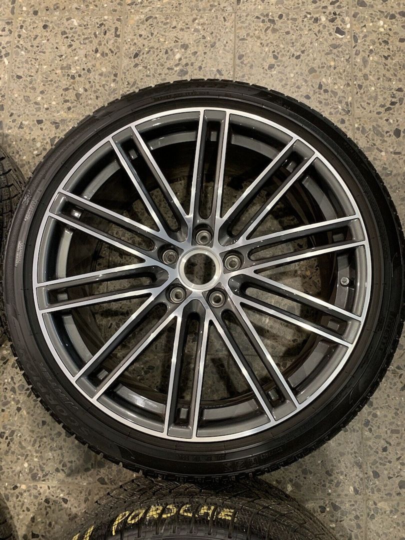 4 original Porsche Cayenne Winterräder 22 Zoll 315/30R22 - 285/35R22