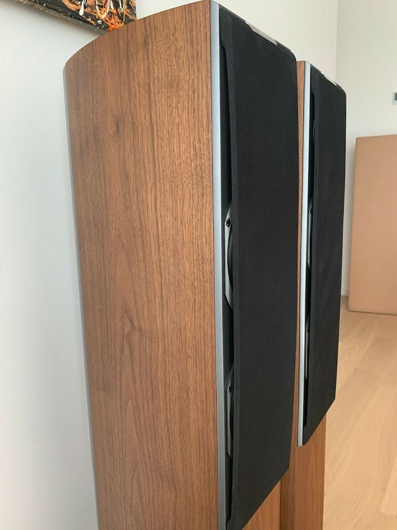 Audiovector R3 Arette Paar - Ausführung in italienischem Walnussholz, volle Verpackung