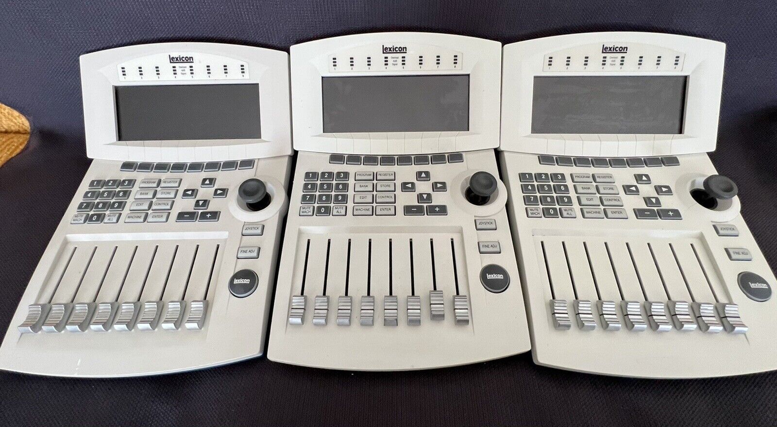 2 x Lexicon 960L Reverb-Effektgeräte mit LARC2-Fernbedienungen