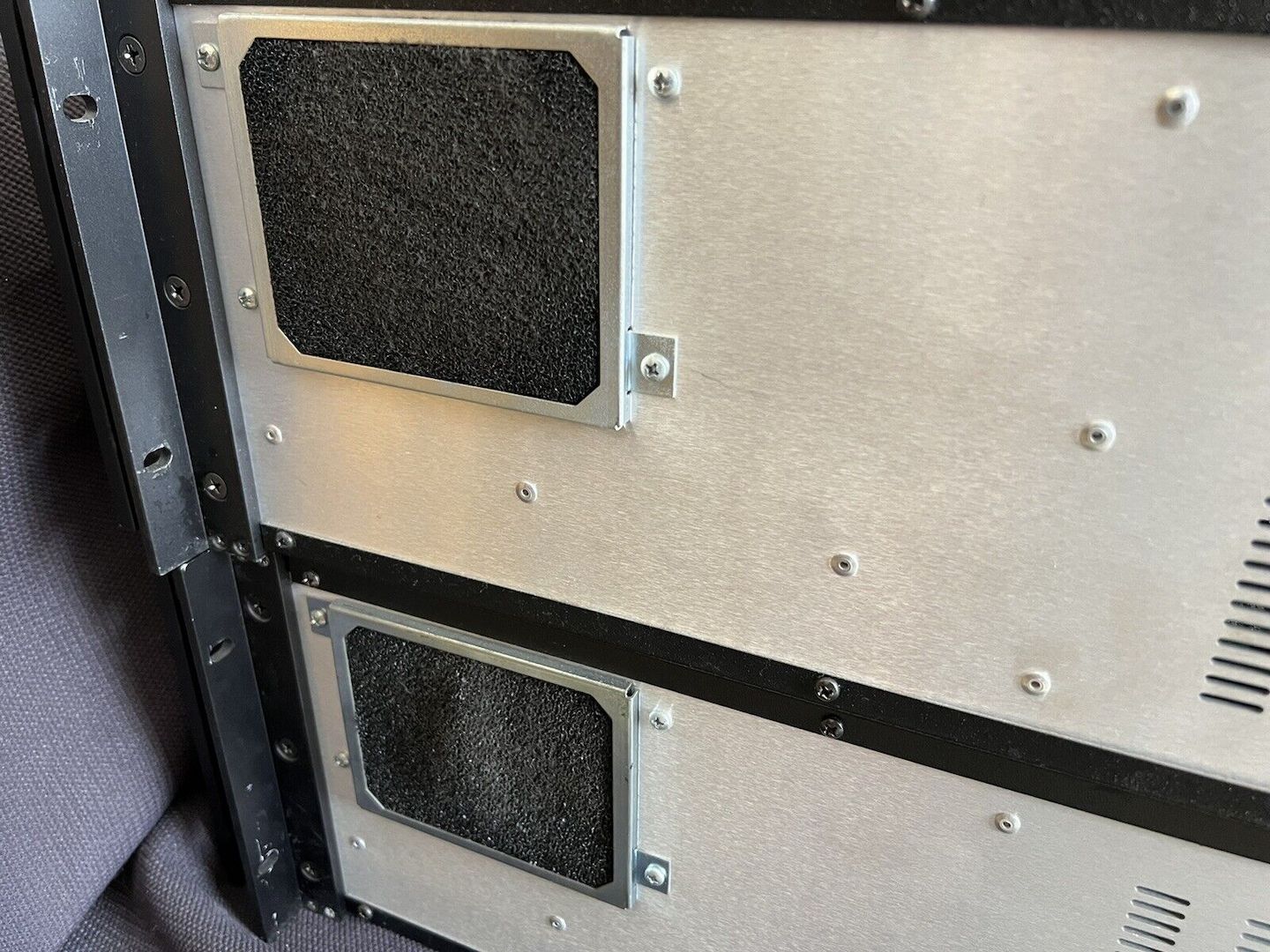 2 x Lexicon 960L Reverb-Effektgeräte mit LARC2-Fernbedienungen