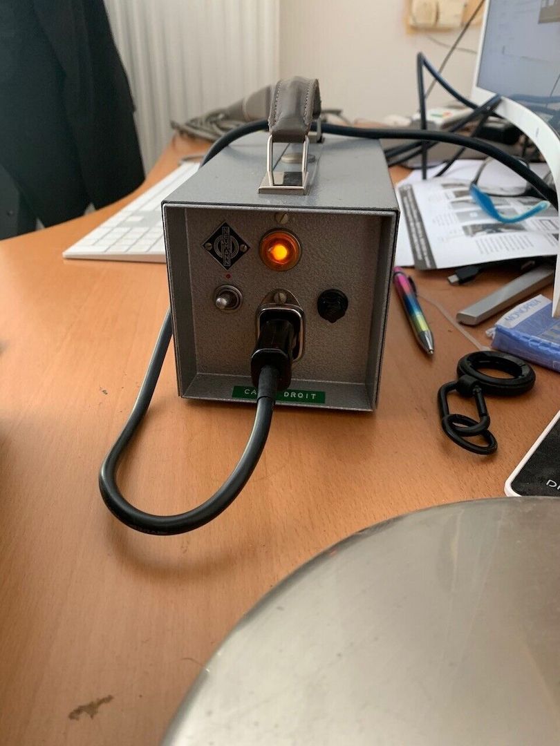 Abgestimmtes Paar Neumann U67 Vintage-Mikrofone