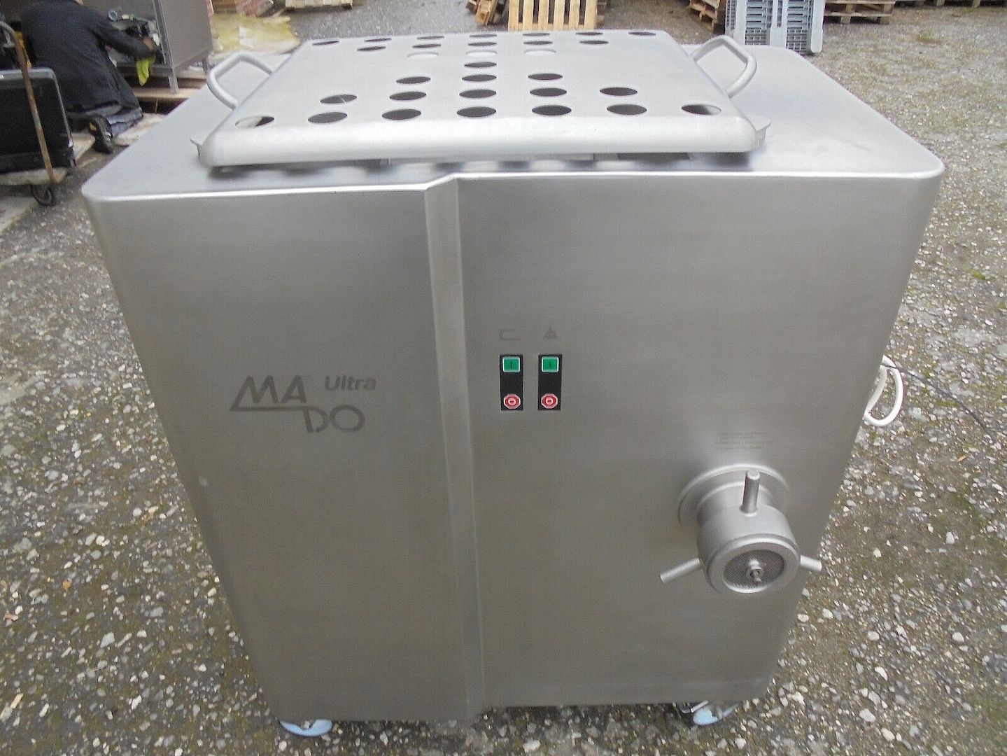 Mado MEW621 Fleischwolf Mischwolf Automatenwolf