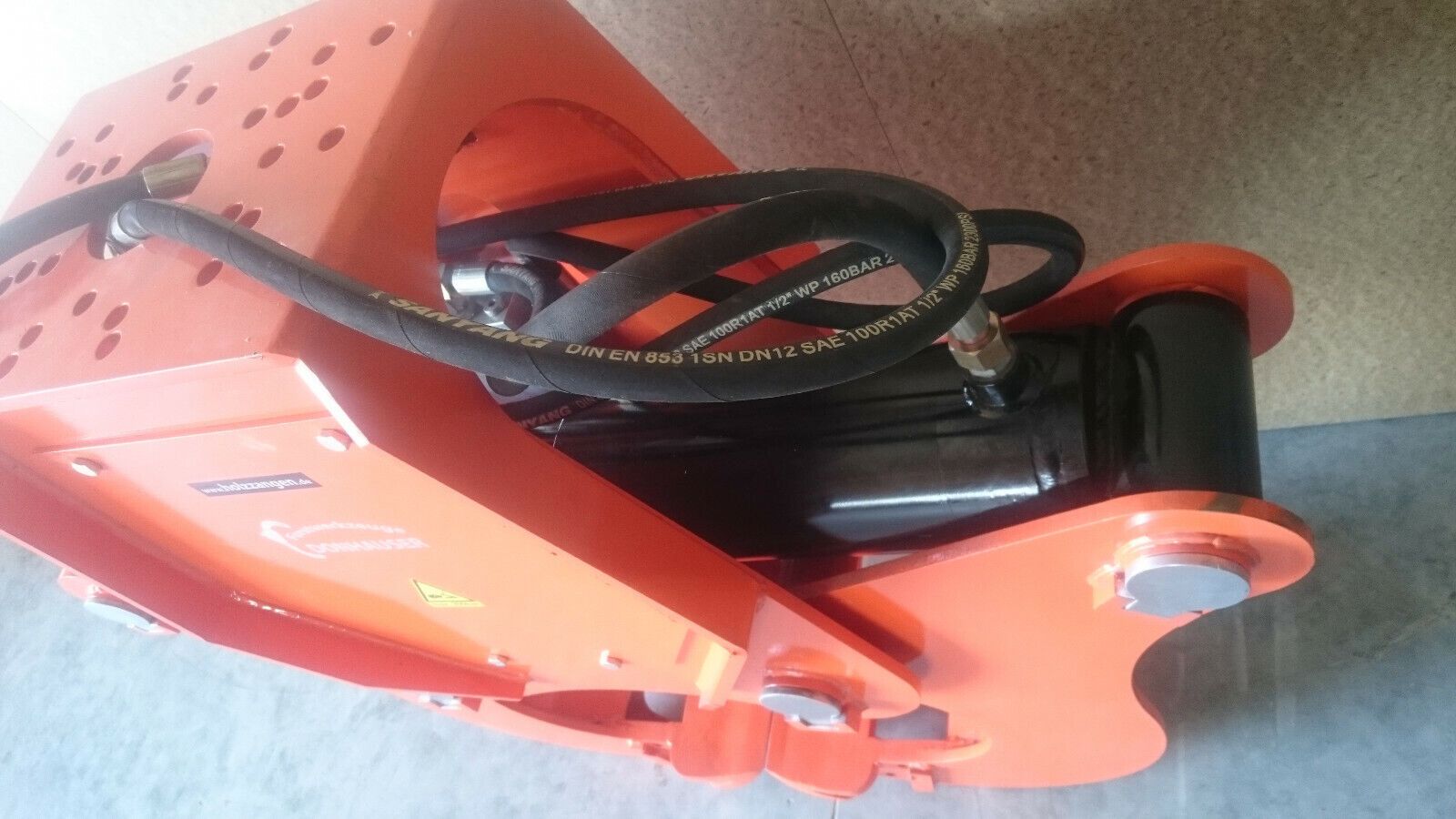 Spaltzange OG620 mit Autospeed Ventil 26 T Spalter Bagger Holzgreifer Forstkran