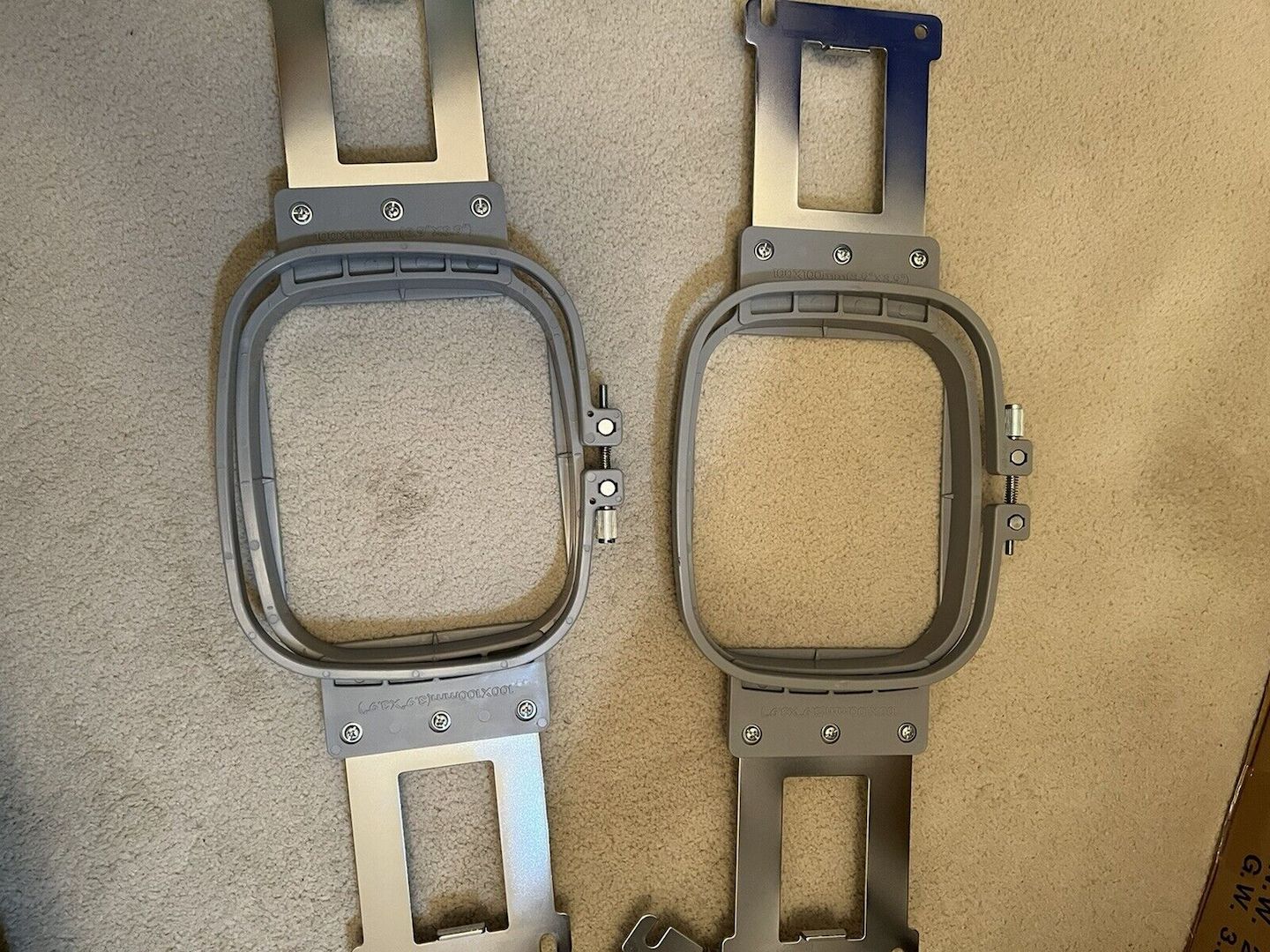 Brother VR-Stickmaschine mit Kappenrahmen