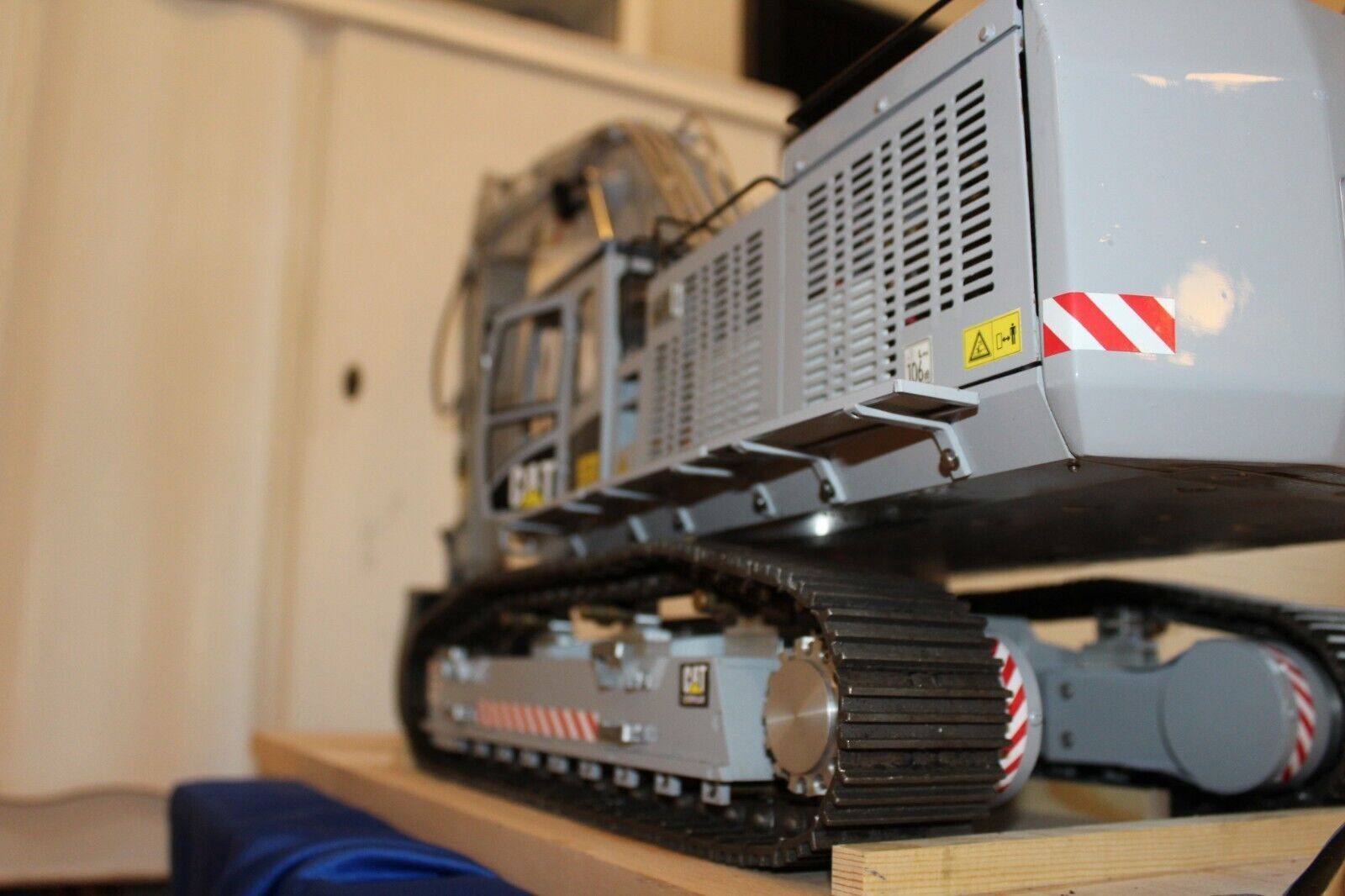 Caterpillar Bagger 385 1:16 / 1:14