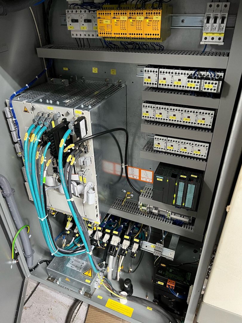 Deckel DMU 35M Bearbeitungszentrum CNC Fräsmaschine