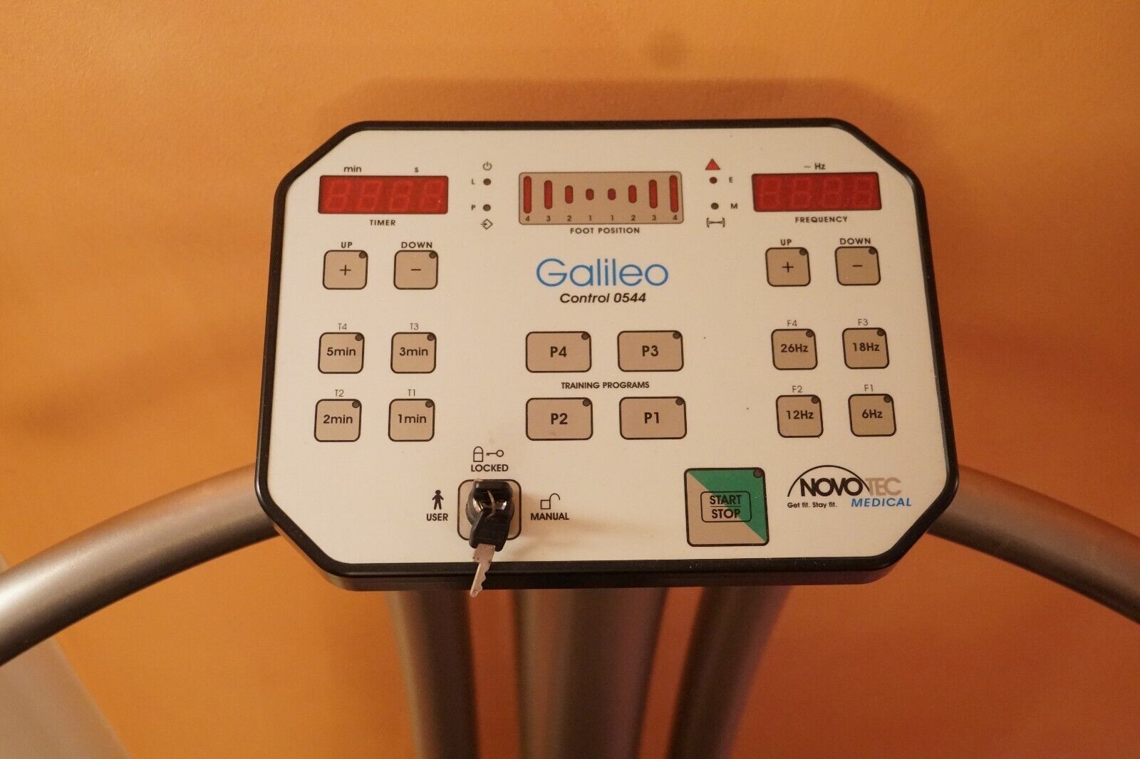 GALILEO FITNESS PROFI VibrationsplatteTherapie Reha Physio KGG MTT FIT wie neu