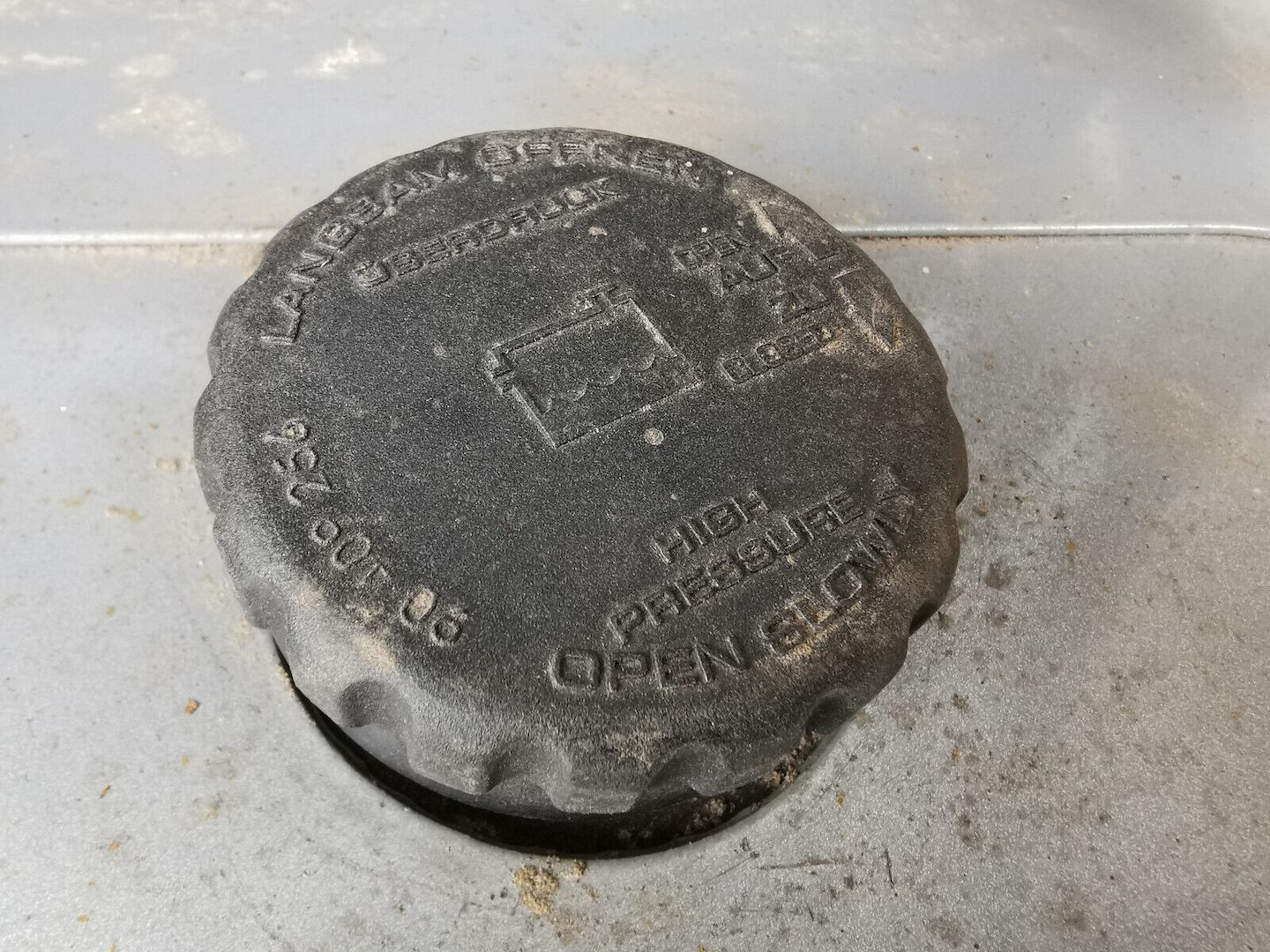 WIG Schweißgerät Jäckle WIG 301i DC + Kühlgerät FKG 3, auf Waagen komplett