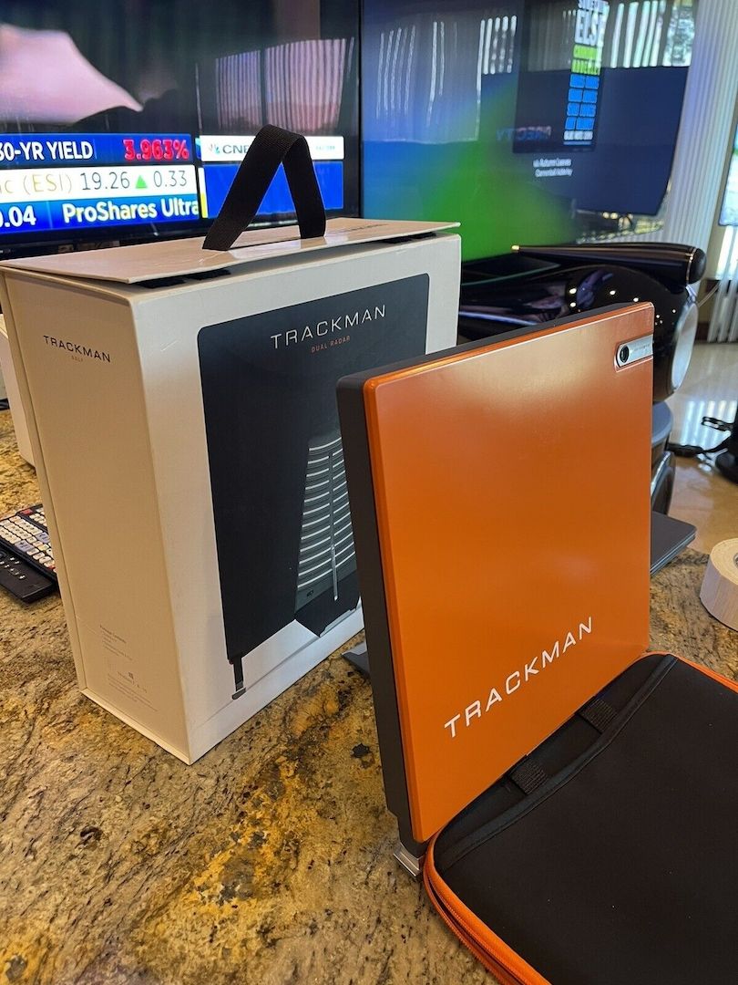 Trackman 4 Indoor und Outdoor - Restabonnement (läuft ab März 2023) 1 Besitzer