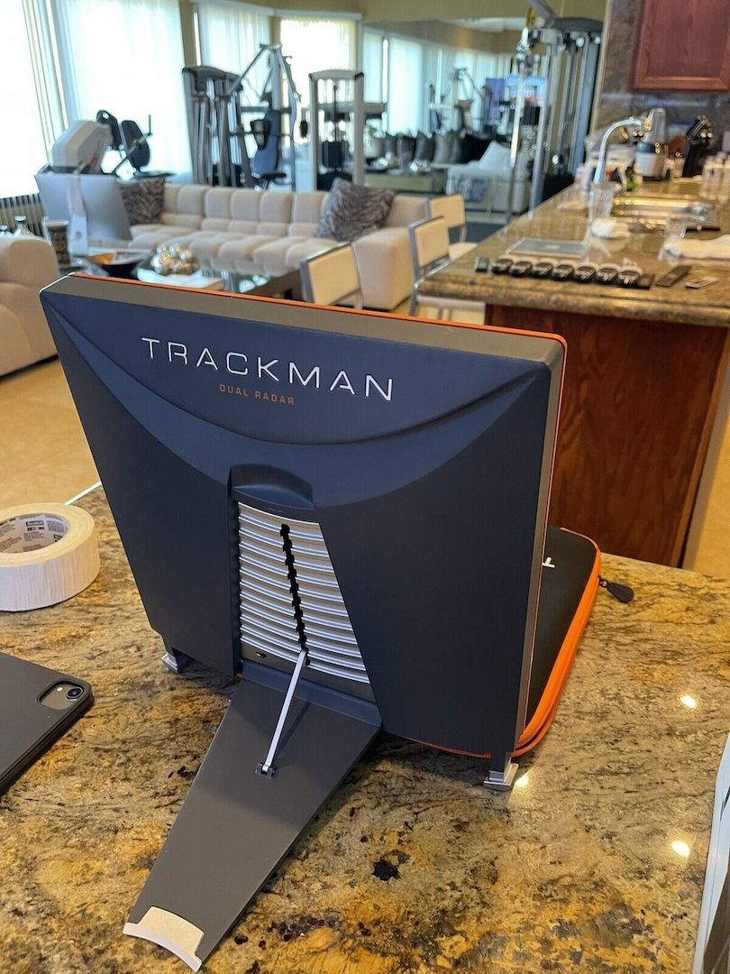 Trackman 4 Indoor und Outdoor - Restabonnement (läuft ab März 2023) 1 Besitzer