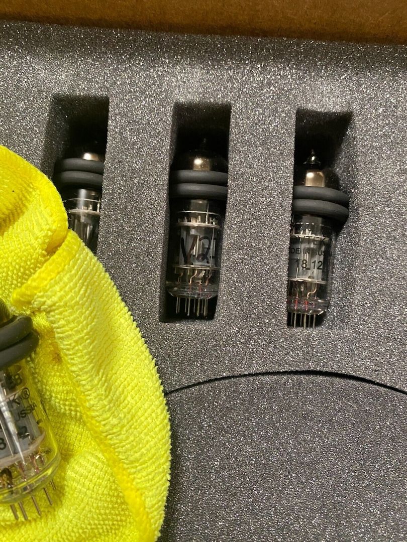 Audio Research REF CD9SE - Reference CD Player and DAC (SILVER)