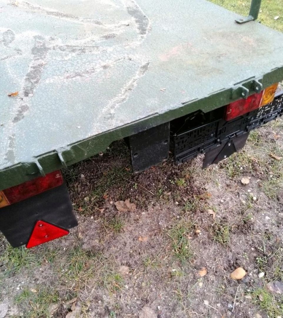 Traktor Multicar Anhänger mit Stahlboden Top Zustand