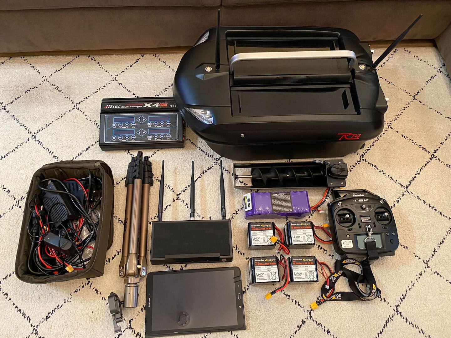 RT4 Futterboot All-in Set  paar mal benutzt