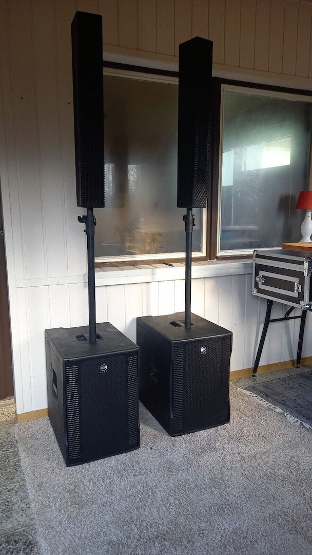 RCF EVOX 12  AKTIVES 2-WEGE-SÄULENSYSTEM