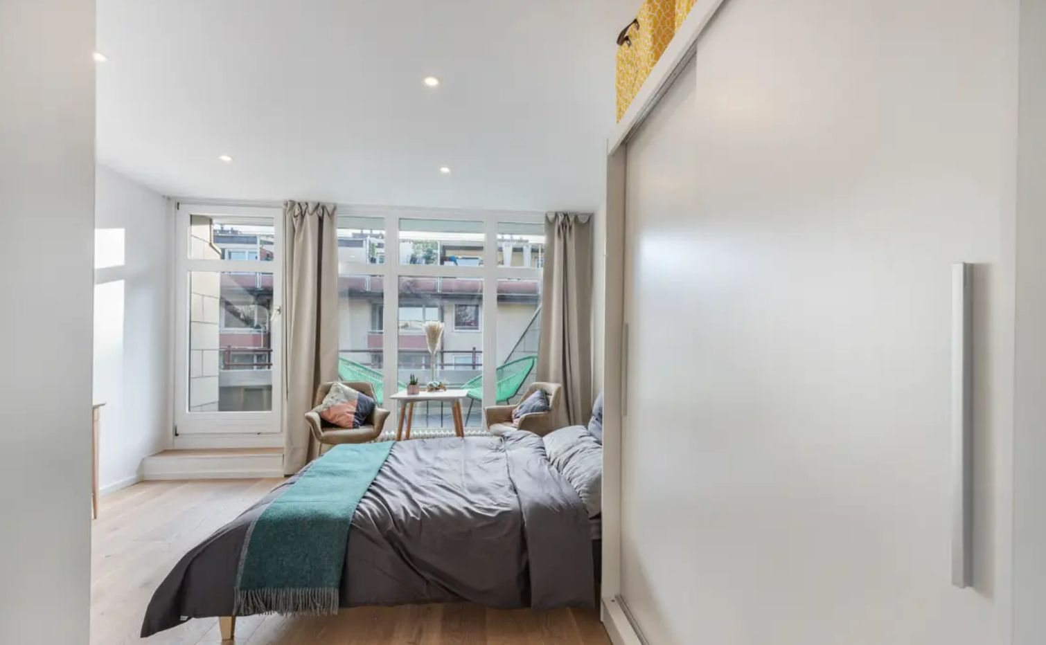Hochwertige 1-Zimmer-Wohnung möbliert - Schwabing Hochwertige 1-Zimmer-Wohnung möbliert - Schwabing