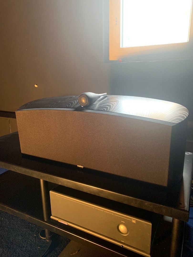 B&W Nautilus 802 mit Center Speaker, Subwoofer und Endstufe
