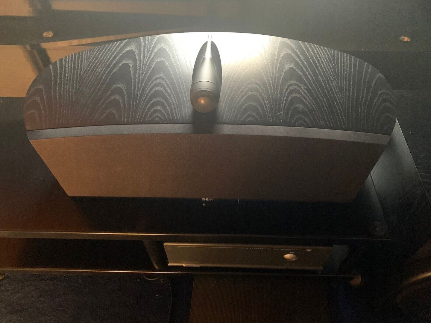 B&W Nautilus 802 mit Center Speaker, Subwoofer und Endstufe