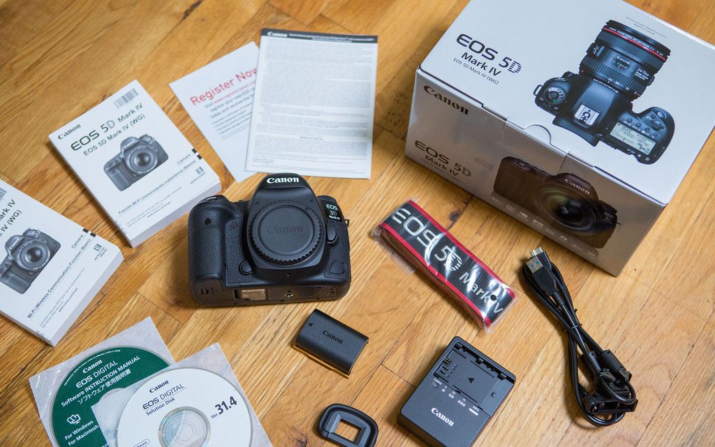 New Canon EOS R5 / Nikon Z7