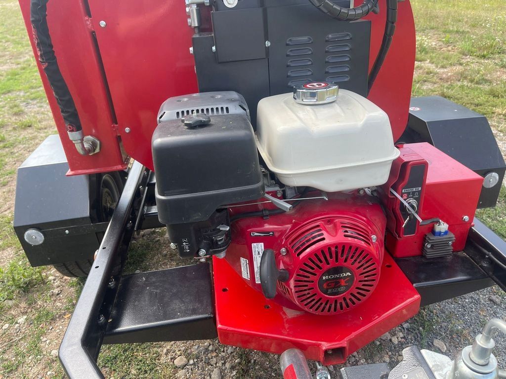 Profi Häcksler Ceccato Tritone Super Monster GX 390