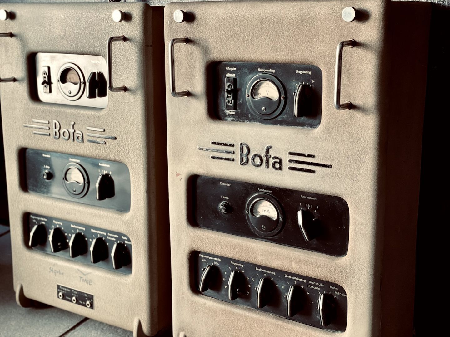 Bang & Olufsen BOFA KV40 Röhrenkinoverstärker Paar/Stereo