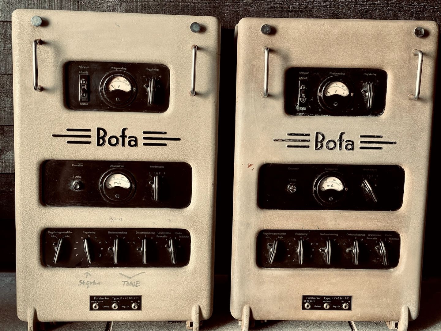 Bang & Olufsen BOFA KV40 Röhrenkinoverstärker Paar/Stereo