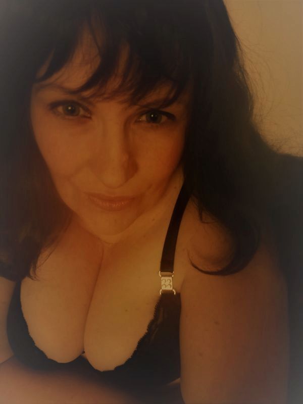 Sexhchat/Cam mit draller Rubenslady