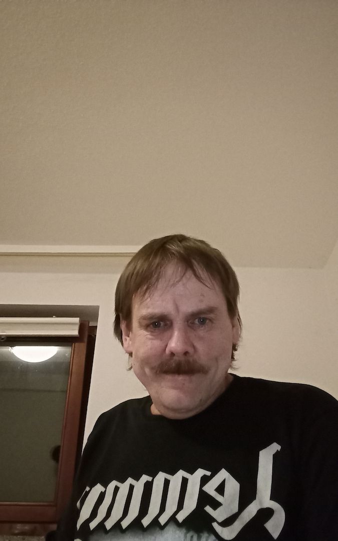 Suche einfache, tolerante Frau